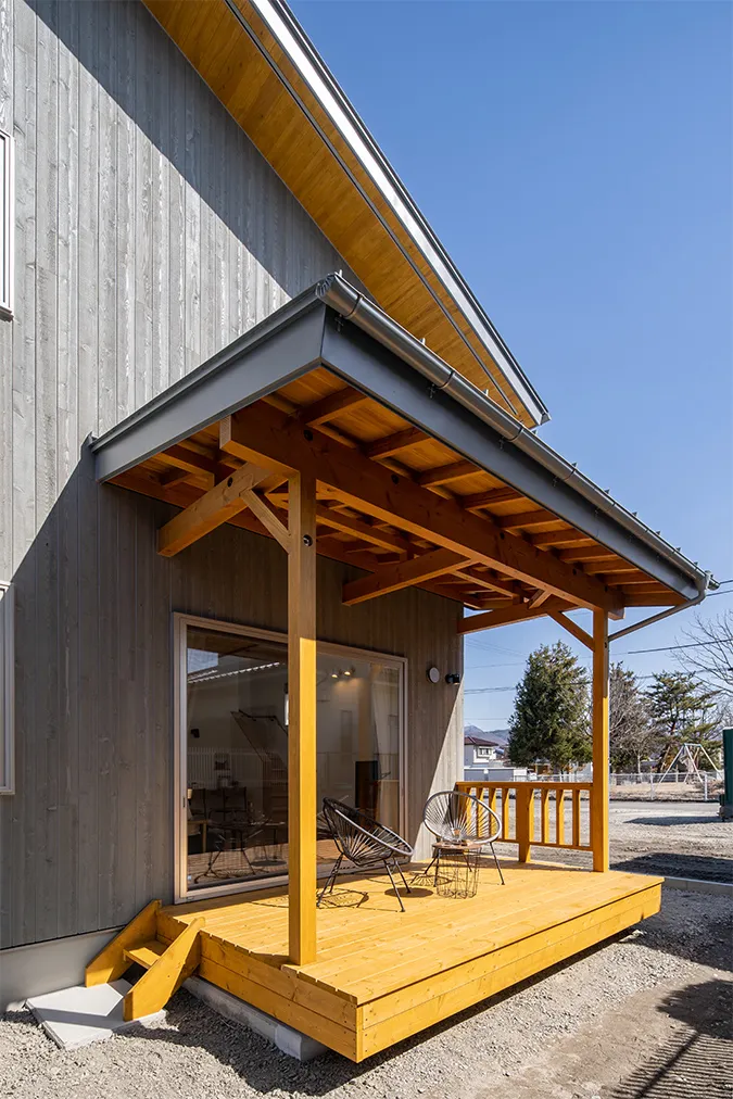 11ウッドデッキ