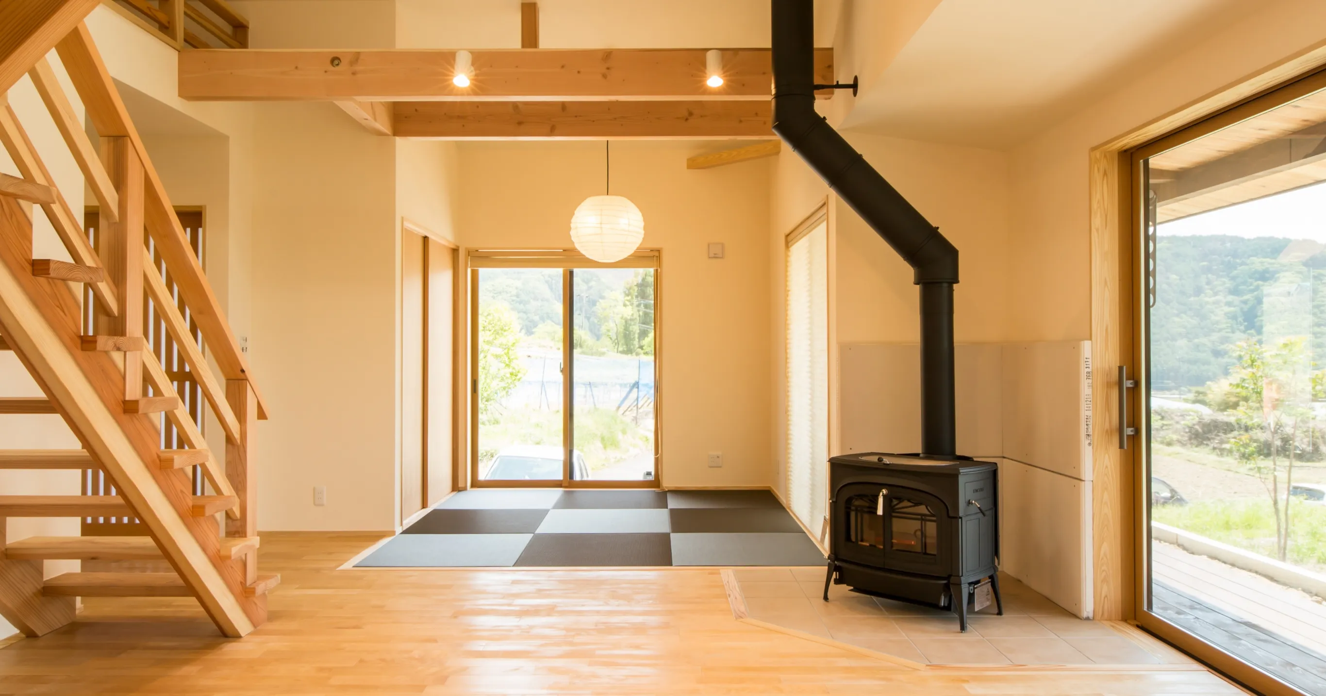 木と暮らす。LIFE WITH WOODS